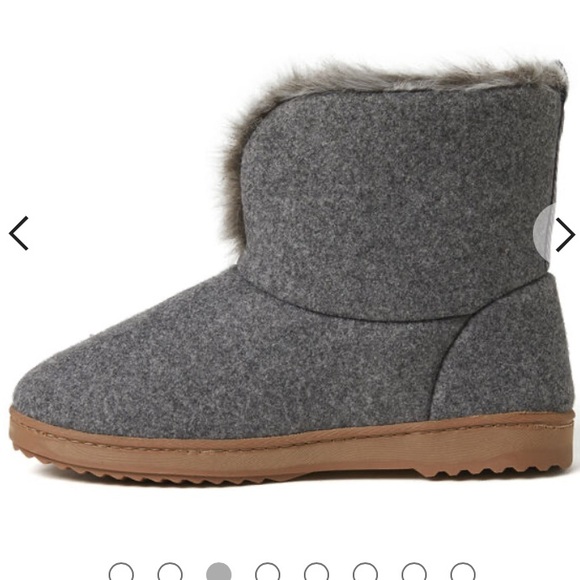NWT Dearfoams Sierra Comfy Cozy Booties Memory Foam Outsoles Furry Boot Slippers - Picture 5 of 11